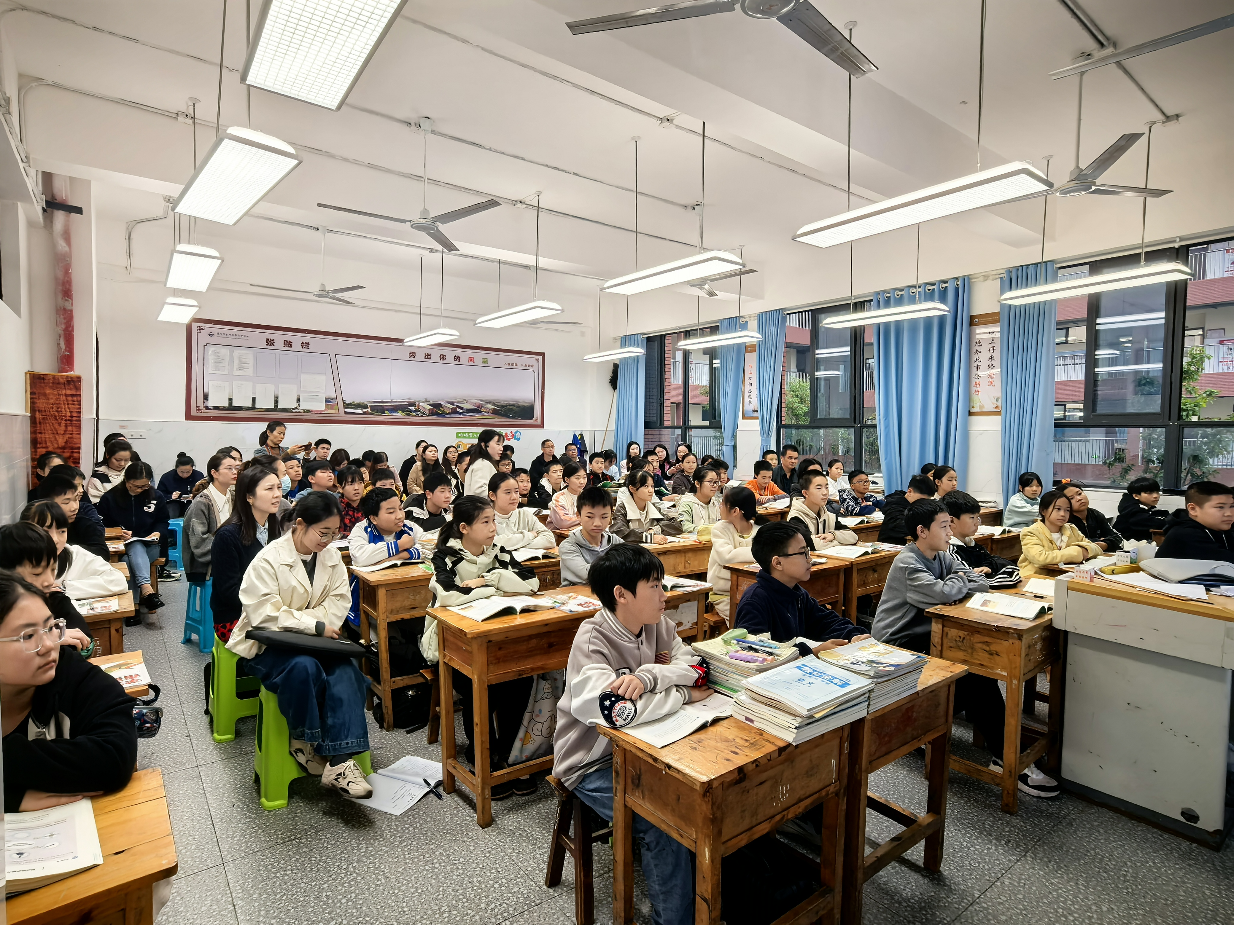 WETc_1731373442149065798.jpg