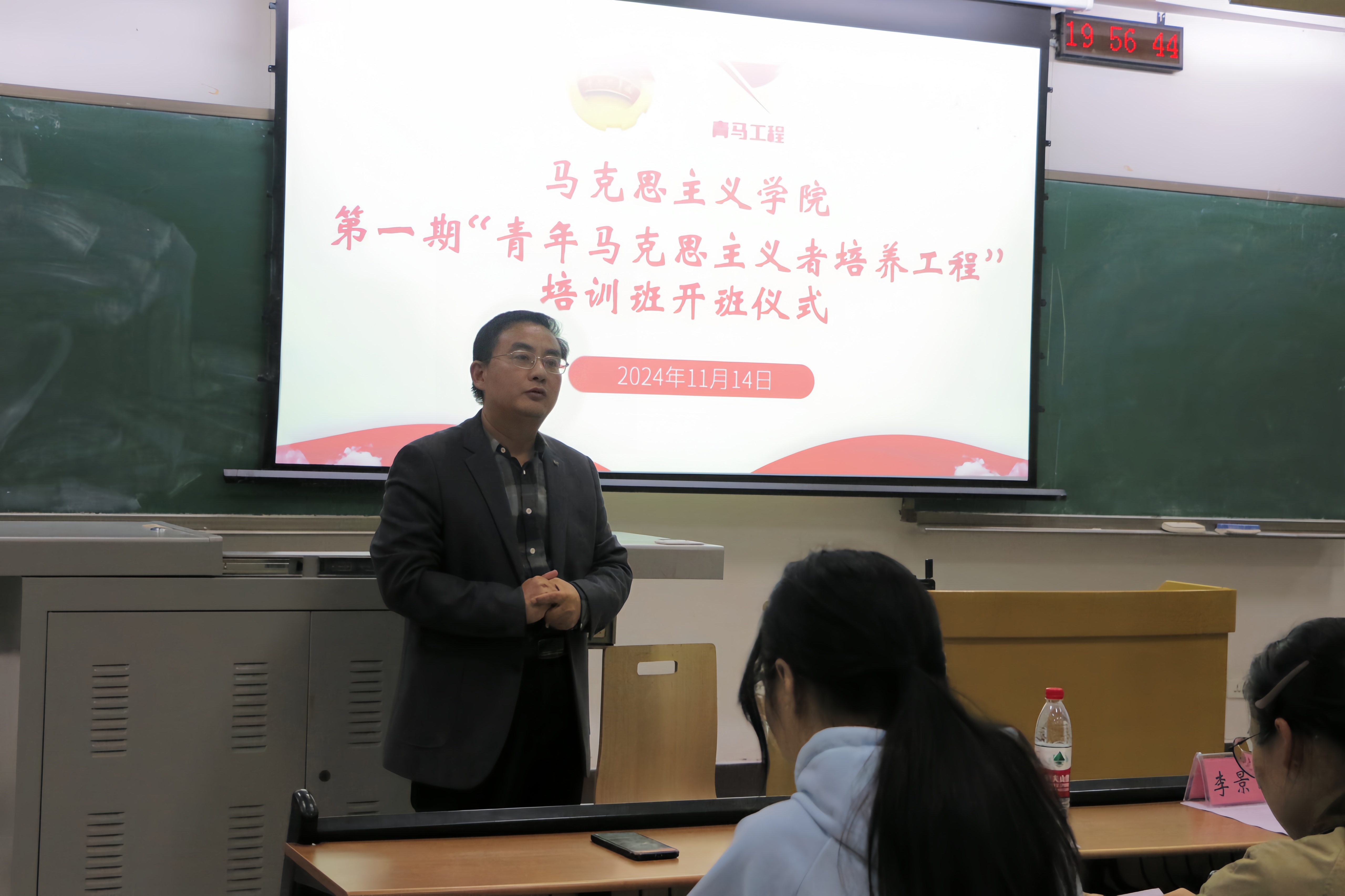 sFYM_1731660438070080761.jpg